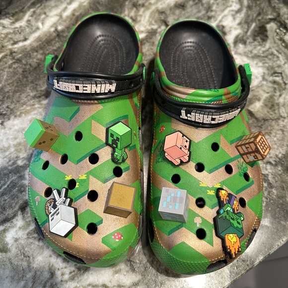 Minecraft Crocs - Brand New, Never Worn - Picture 1 of 3